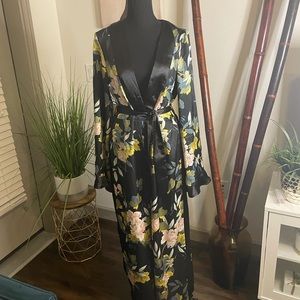 Beautiful floral jumpsuit with belt